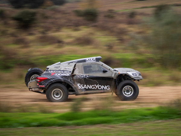SsangYong Rexton DKR on YOKOHAMA Geolandar MT G003 2 tb