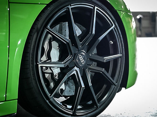 JMS Fahrzeugteile Audi R8 Spyder mit Drago Rädern von Schmidt Revolution