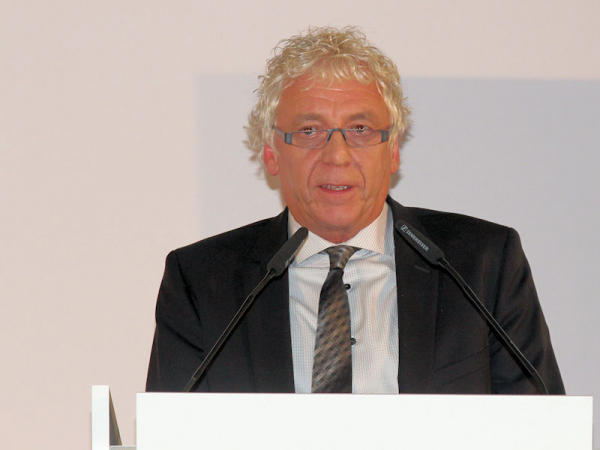 Löwenhaupt Dr. Bernd 002 tb