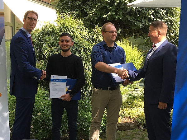 BRV Reifenfachverkäuferlehrgang die beiden Besten