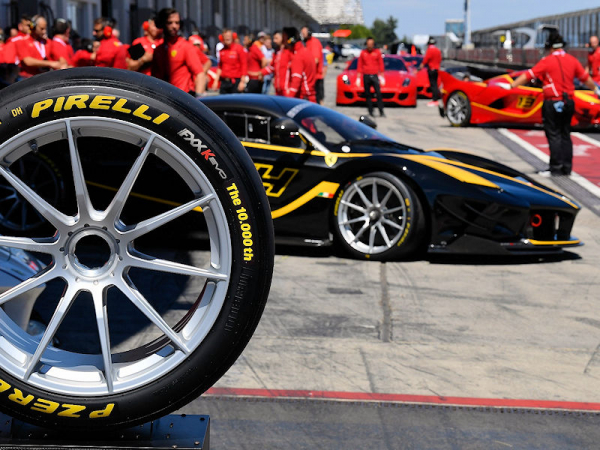 Pirelli Ferrari Nuerburgring tb
