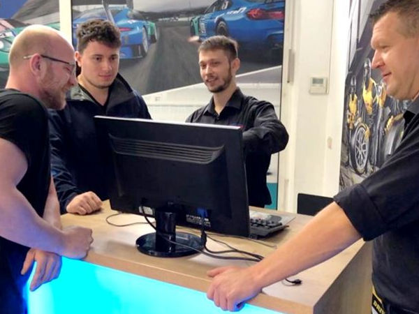 Premio Secura investiert in Weiterbildung seiner Mitarbeiter klein