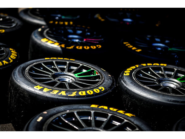 Goodyear BTCC klein jpg