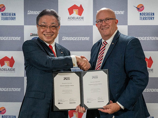 Tsuya Masaaki links und Ridgway David