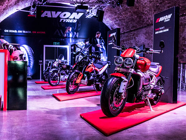 Avon Tyres Händlertagung mit Motorradausstellung