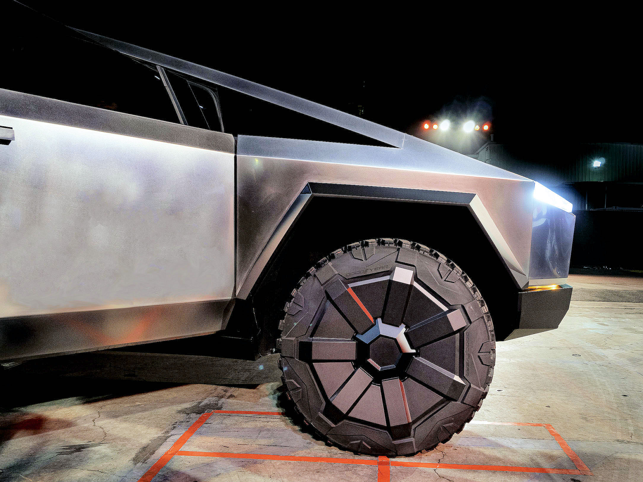 Tesla Cybertruck Goodyear