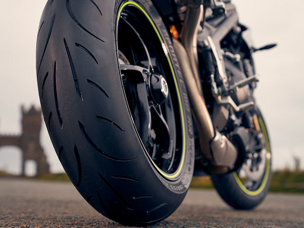 Metzeler Sportec M9 RR