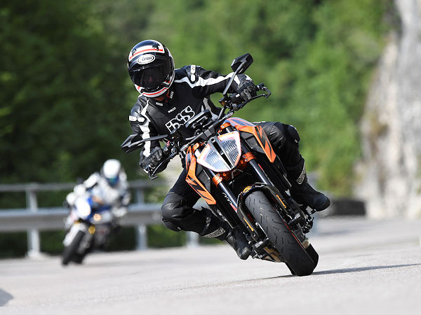 Conti gut 250 Freigaben für neue Motorradreifen