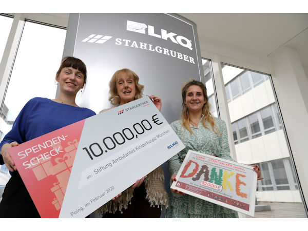 Stahlgruber ScheckÃ¼bergabe klein