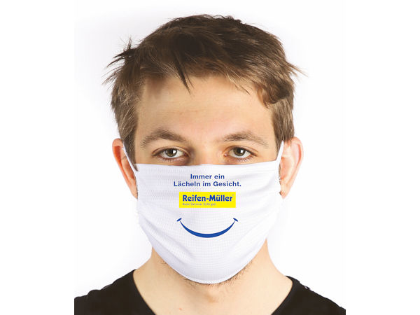 Team verteilt Nase Mund Masken