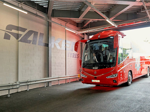 LFC Teambus Arrival master tb