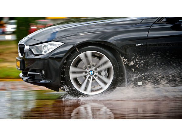 Conti Aquaplaning klein