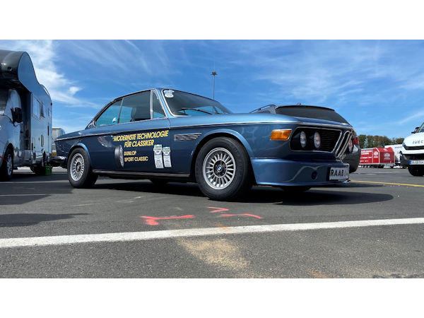 Dunlop Sport Classic BMW 3.0 CS BJ 1971 klein