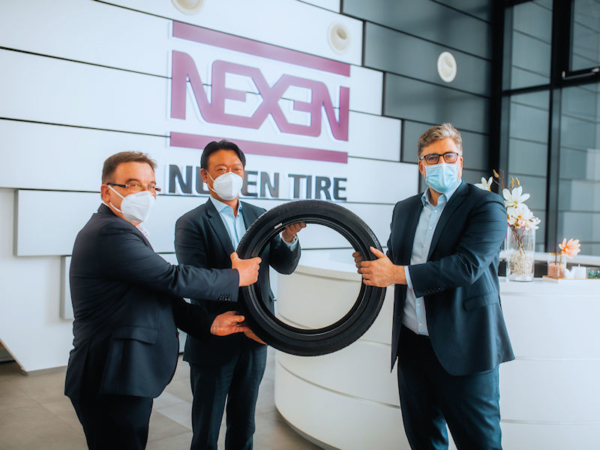 Nexen Eintracht Frankfurt tb