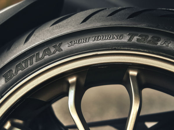 Bridgestone Battlax Sport Touring T32