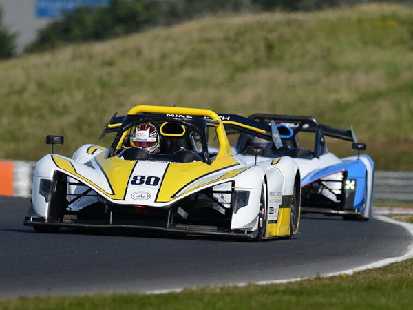 PitBox91 Goodyear Ausruester des Sports Prototype Cup
