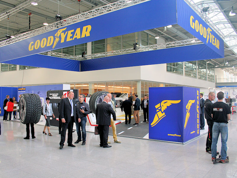 Goodyear Stand tb