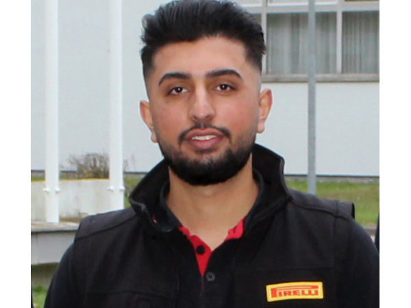 Pirelli Auszubildender