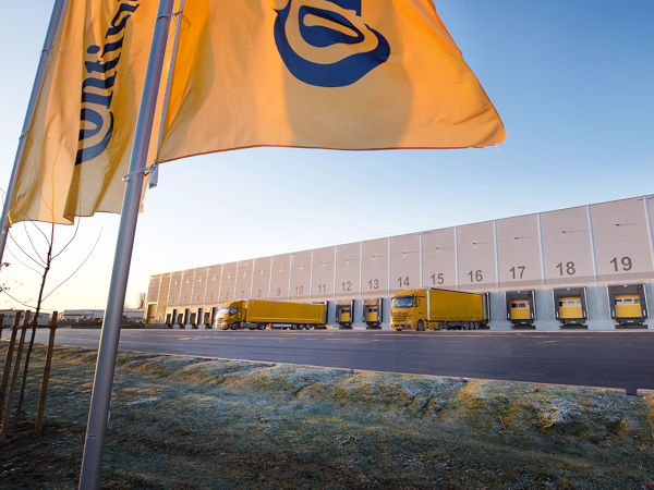 Im Conti-Verteilerzentrum Bantorf nahe Hannover werden Kleinmengen neuerdings unverpackt versendet, womit künftig fast 2.600 Kilogramm pro Jahr eingespart werde sollen (Bild: Continental)