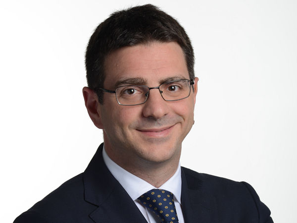 Die „Perfect-Fit“-Strategie des Herstellers sei – sagt Aldo Nicotera, Chief Commercial Officer Europe bei Pirelli – ein wichtiger Teil der eigenen Geschäftsstrategie mit den OEMs und bilde eine „besondere Verbindung“, die Einblick in die zukünftigen Veränderungen des Automobilsektors gebe (Bild: Pirelli)