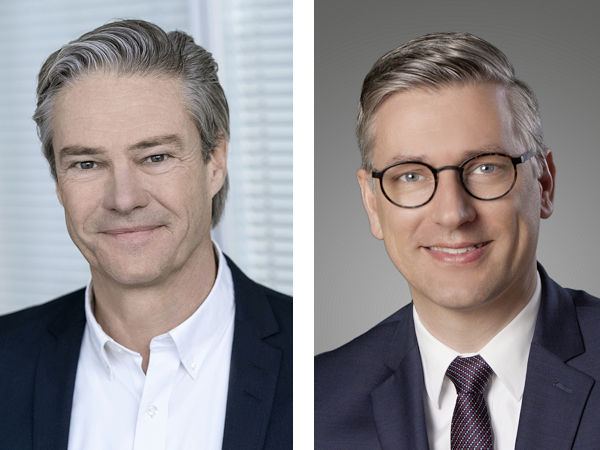 Während seiner 20-jährigen Tätigkeit bei Schaeffler habe Michael Söding (links) das Unternehmen entscheidend mitgeprägt und ihm zu seiner heutigen Bedeutung verholfen, heißt es mit Blick auf seinen Wechsel in den Ruhestand zum Ende des Jahres und die Übergabe des Staffelstabes an seinen Nachfolger Jens Schüler (Bilder: Schaeffler)