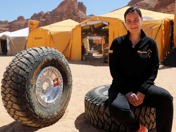 Laut Catarina Silva – Team Lead Product Management Summer, 4x4 and Van Products bei Continental Tires – zeigt man sich „sehr zufrieden mit der Performance“ des von dem exklusiven Extreme-E-Reifenausrüster speziell für die neue Offroadserie entwickelten Profils „CrossContact Extreme E“ (Bild: Continental)