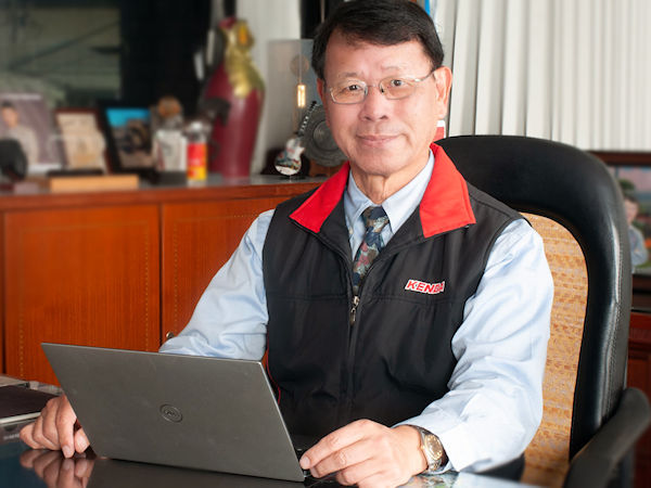 Kenda Jimmy Yang tb