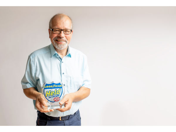 Held der Strasse klein