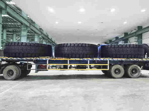 BKT SECL EARTHMAX SR 468 klein