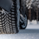 Bridgestones „Blizzak LM005“ hat schon vergangenes Jahr bei entsprechenden Produktvergleichen des Öfteren die Nase ganz vorn gehabt und hat nun auch beim aktuellen AMS-Winterreifentest wieder einen Sieg einfahren können (Bild: Bridgestone)