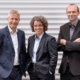 Sind für den Deutschen Zukunftspreis 2021 nominiert (von links): Dr. Christian Schulze Gronover vom Fraunhofer-Institut für Molekularbiologie und Angewandte Ökologie IME, Dr. Carla Recker von Conti sowie Prof. Dr. Dirk Prüfer von der Westfälischen Wilhelms-Universität Münster (Bild: Deutscher Zukunftspreis)