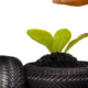 Die Initiative New Life beschäftigt sich mit dem Thema Reifenrecycling und ... (Bild: New Life)