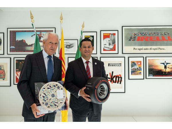 Pirelli Mailand Mexiko klein