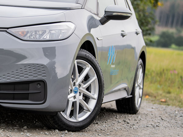 Das Modell „N“ ist nach Angaben des Herstellers selbst das „erste kohlendioxidoptimierte Rad aus dem Hause Borbet“ – klar, dass es eines der Highlights am Messestand des Anbieters bei der Essen Motor Show sein soll (Bild: Borbet)