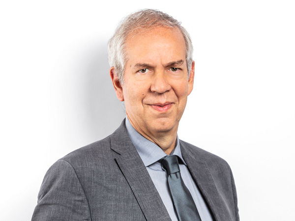 „Auch wenn Hersteller teilweise nicht wissen, wann sie welche Mengen von Elektronikbauteilen bekommen: Sie haben eine vertragliche Verpflichtung gegenüber ihren Zulieferern“, kritisiert IBU-Geschäftsführer Bernhard Jacobs, dass Automobilhersteller das „Chiprisiko“ bisher offenbar vor allem auf die Zulieferer abwälzen (Bild: IBU)