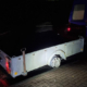 Beamte des Autobahn-und Verkehrspolizeirevieres Metelsdorf konstatierten mehr als „nur“ Mängel an den Reifen eines Transportergespanns: An dem einachsigen Anhänger mangelte es sogar komplett an einem davon (Bild: Polizeiinspektion Wismar)