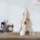 Über die Anschaffung von 24 der vom Verein 24 gute Taten aufgelegten Adventskalender, die das Unternehmen nun verlost, unterstützt der Altreifenentsorger Kurz soziale und ökologische Projekte (Bild: 24 gute Taten e.V./Sven Wagenfeld)