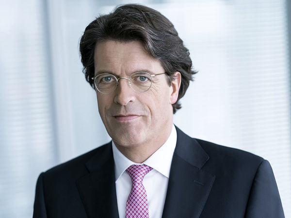 „Solange es Bewegung gibt, wird es auch Schaeffler geben“, sagt der Schaeffler-Vorstandsvorsitzende Klaus Rosenfeld mit Blick auf das 75-jährige Jubiläum des Automobil- und Industriezulieferers mit mehr als 83.900 Mitarbeiter an rund 200 Standorten in über 50 Ländern (Bild: Schaeffler)