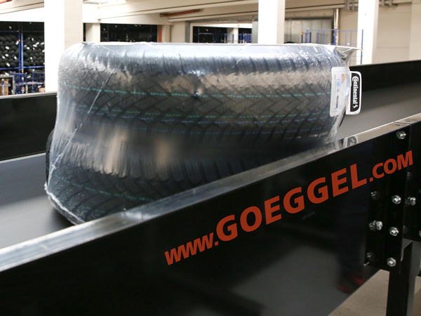Bei Reifen Göggel setzt man beim Transport von Reifen und Rädern auf recyclingfähige und dickenreduzierte Folienverpackungen des darauf spezialisierten Anbieters Saropack, der sie aus nachwachsenden Rohstoffen hergestellt und zudem dabei anfallende Kohlendioxidemissionen über Myclimate kompensiert (Bild: Reifen Göggel)