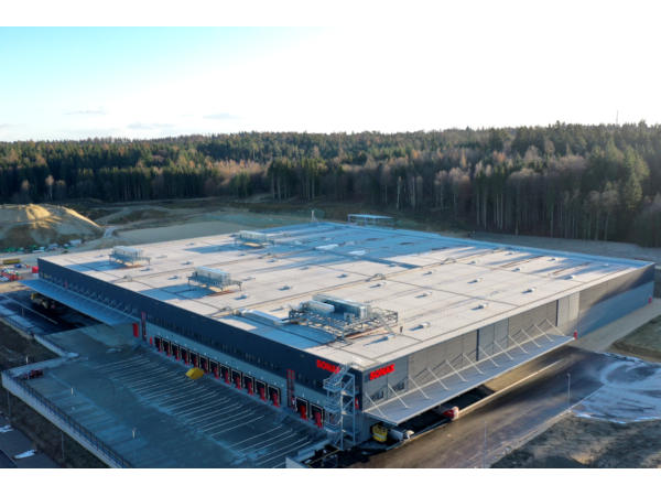 Sonax Logistikzenrum klein
