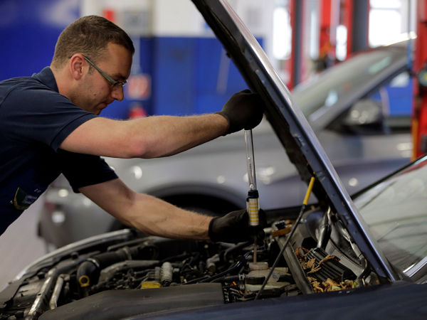 Arval-Kunden sollen bei Euromaster künftig von allen Leistungen aus einer Hand profitieren, also nicht mehr „nur“ bei Reifenservices, sondern darüber hinaus ab sofort auch mit Blick auf sämtliche Kfz- und Autoglasdienstleistungen (Bild: Euromaster)