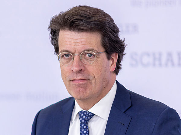 „Unsere diversifizierte Aufstellung mit drei Divisionen und vier Regionen, die Qualität unseres operativen Geschäfts und die soliden Finanzen werden uns helfen, auch durch die aktuelle Krise zu kommen“, ist der Schaeffler-Vorstandsvorsitzende Klaus Rosenfeld überzeugt (Bild: Schaeffler)