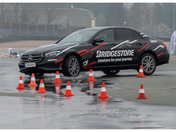 Bridgestone klein