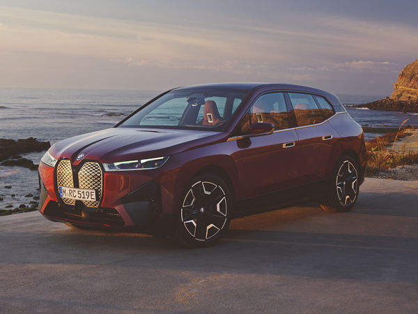 Ab Werk montiert wird Goodyears „EfficientGrip Performance 2“ bei dem iX von BMW rundum jeweils in den Dimensionen 235/60 R20 108H oder 255/50 R21 109Y (Bild: Goodyear/BMW)