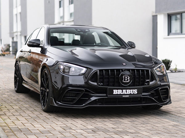 Bei der Bereifung des Brabus 900 setzt der Tuner aus Bottrop ausschließlich auf Contis „SportContact 6“ in den Größen 265/30 ZR21 an der Vorder- sowie 305/25 ZR 21 an der Hinterachse (Bild: Continental)
