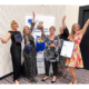 Die Initiative Service Excellence, der unter anderem auch die in der Reifenbranche nicht unbekannte Koru-Inhaberin Tanja Herzig (ganz rechts) angehört, hat den europäischen Trainingspreis in der Kategorie Tools für Training & Co. gewonnen für ihre sogenannte „Servicereise“ (Bild: Andreas Dolle)