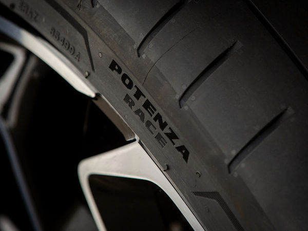 Mit einem Webinar speziell zu seinem „Potenza Race“ will Bridgestone dem Handel geballtes Wissen rund um diesen Reifen vermitteln sowie den Teilnehmern Argumente für ein erfolgreiches Verkaufsgespräch an die Hand geben (Bild: Bridgestone)