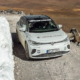 Mit einem Hankook-bereiften VW ID.4 GTX haben Rainer Zietlow und sein Team den Höhenweltrekord für Elektrofahrzeuge um 40 Meter auf nunmehr 5.816 Metern hochgeschraubt (Bild: Hankook)