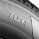 Ist Pirelli bezogen auf die Erstausrüstung eigenen Worten bereits „der Reifenhersteller mit dem größten Anteil an Homologationen für Elektro- und Plug-in-Hybridfahrzeuge“, soll die sogenannte Elect-Technologie des Anbieters nun auch verstärkt in dessen Profile fürs Ersatzgeschäft integriert werden (Bild: Pirelli)