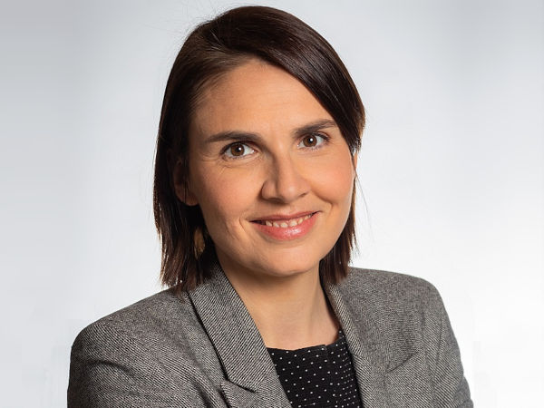 „Mit der Übernahme von RoadBotics stärkt Michelin seine Expertise im Bereich der künstlichen Intelligenz zur Unterstützung einer intelligenteren und sichereren Mobilität“, erklärt Lorraine Frega, Executive Vice President Distribution, Services & Solutions, Strategy, Innovation & Partnerships bei der Michelin-Gruppe (Bild: Michelin)